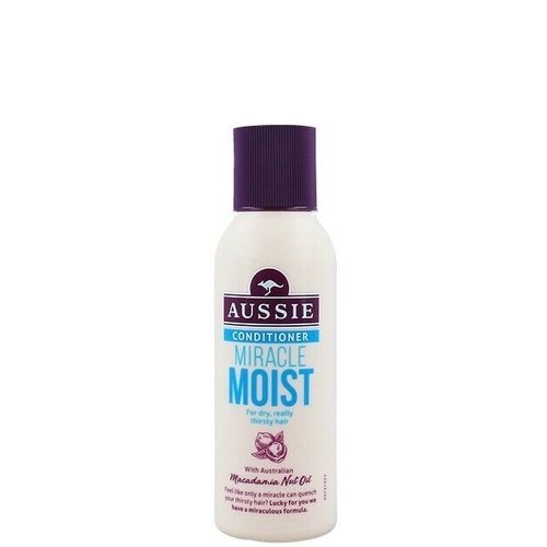 Aussie  Conditioner Miracle Moist With Macadamia Nut Oil 90ml